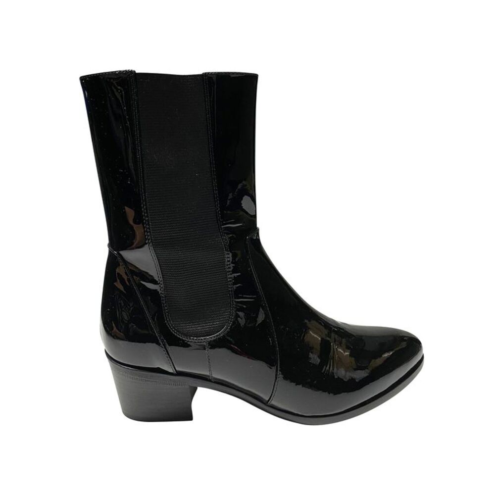 Chanel Boots in Black Patent